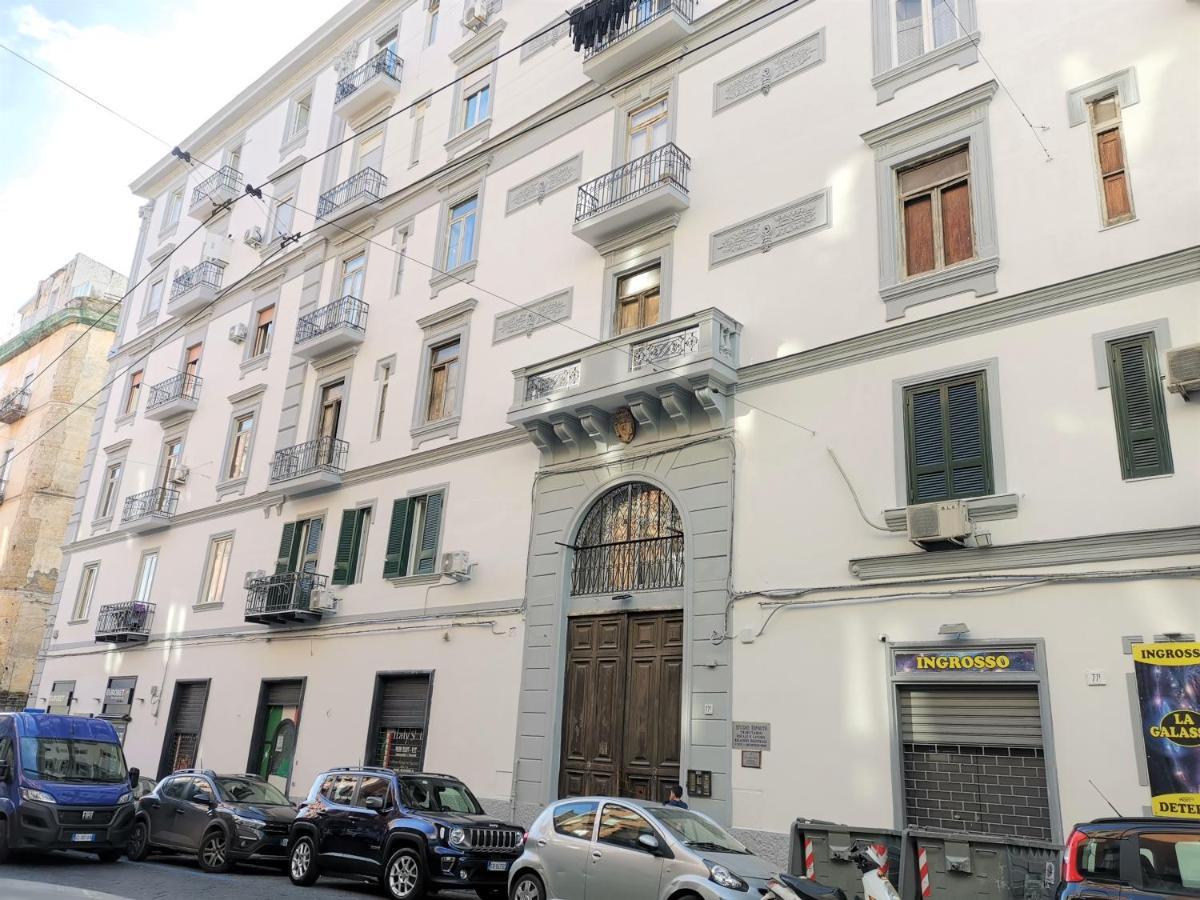 Bed and Breakfast Emme Napoli Zewnętrze zdjęcie